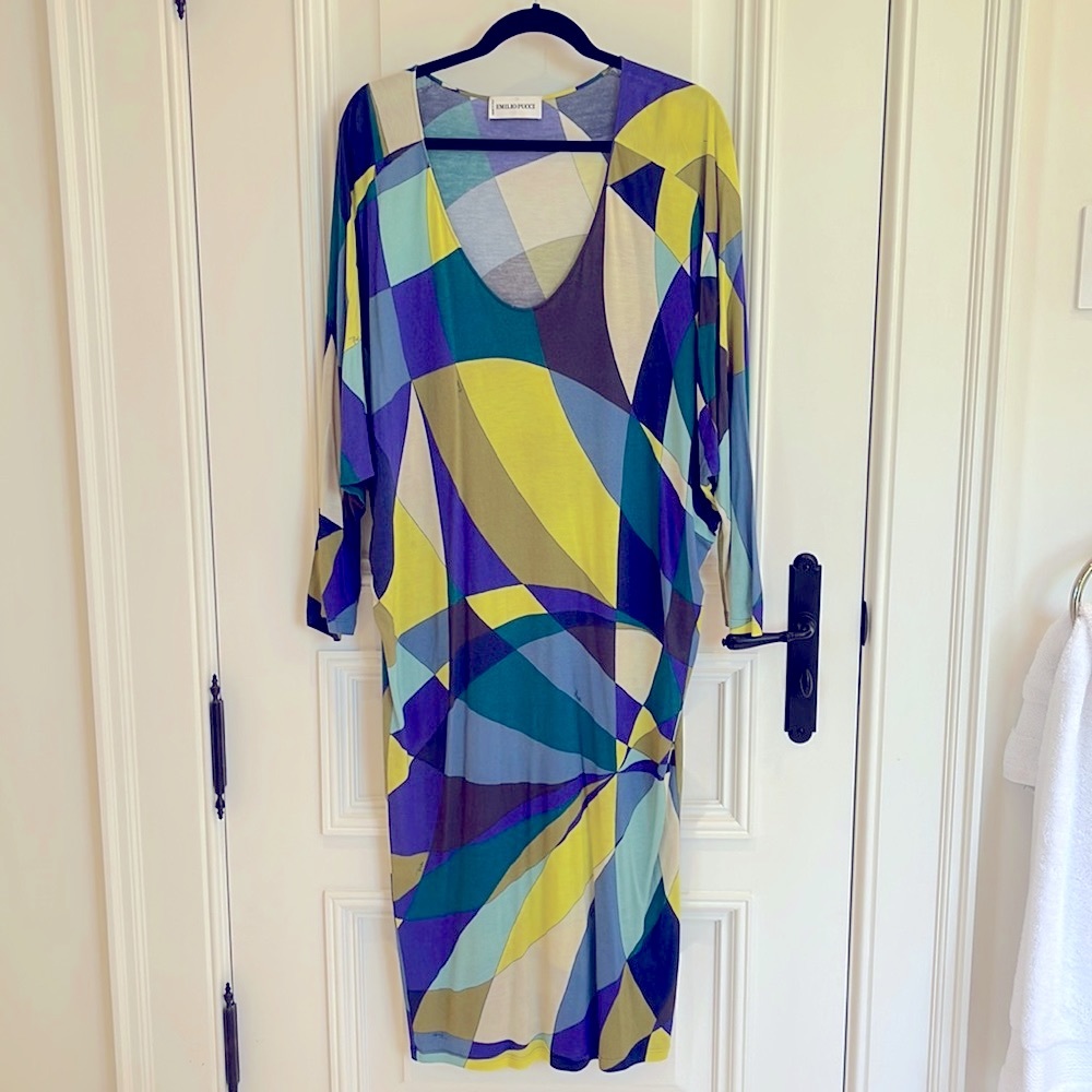 Emilio Pucci dress size 14. 100% viscose